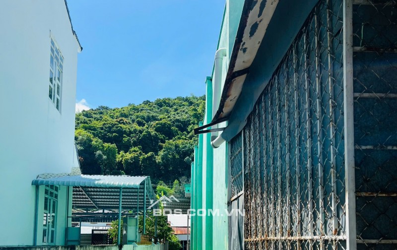 Cho thuê nhà mặt tiền Kiên Giang (số 30, Đường 2 tháng 9, Phường Tô Châu, Thành Phố Hà Tiên, Kiên Giang)